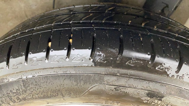 Second-hand 2024 Hyundai i20 Asta for sale in Ahmedabad-1