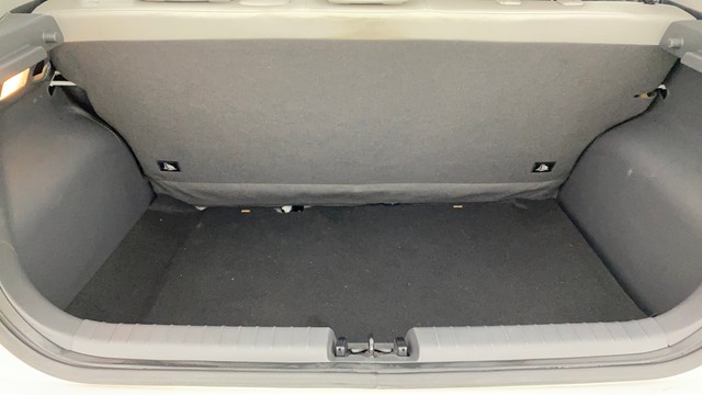 Second-hand 2024 Hyundai i20 Asta for sale in Ahmedabad-21