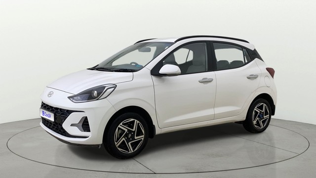 Second-hand 2024 Hyundai i20 Asta for sale in Ahmedabad-18