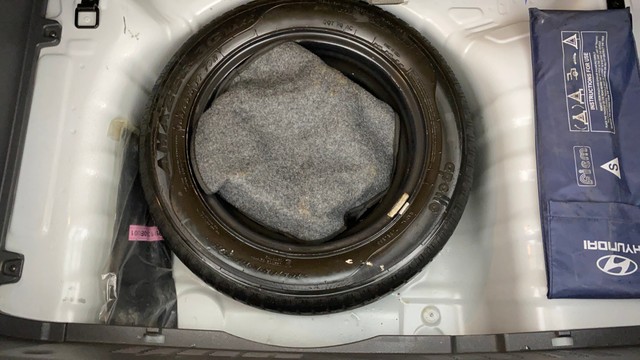 Second-hand 2024 Hyundai i20 Asta for sale in Ahmedabad-31