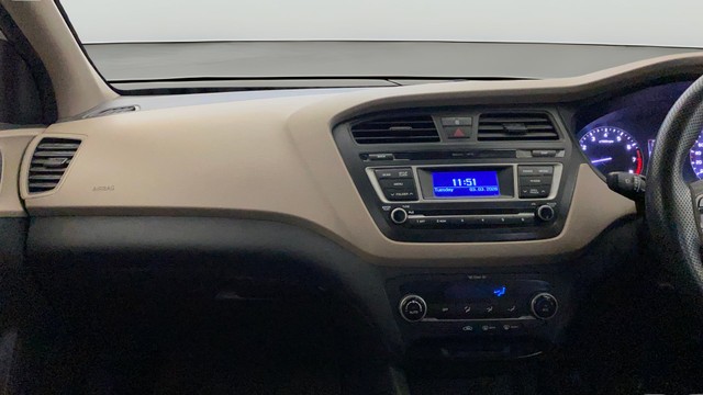 Hyundai i20 Sportz 1.2 Second-hand 2016 Hyundai i20 Sportz 1.2 for sale in Noida-7