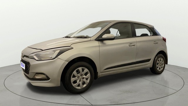 Hyundai i20 Sportz 1.2 Second-hand 2016 Hyundai i20 Sportz 1.2 for sale in Noida-17