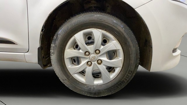 Hyundai i20 Sportz 1.2 Second-hand 2016 Hyundai i20 Sportz 1.2 for sale in Noida-26