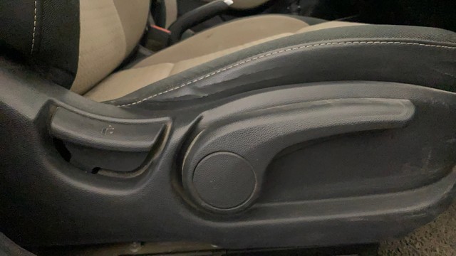 Hyundai i20 Sportz 1.2 Second-hand 2016 Hyundai i20 Sportz 1.2 for sale in Noida-3