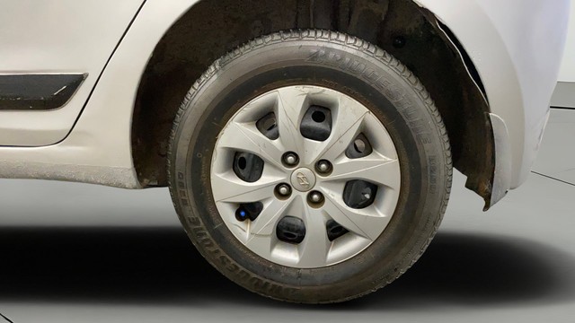 Hyundai i20 Sportz 1.2 Second-hand 2016 Hyundai i20 Sportz 1.2 for sale in Noida-28