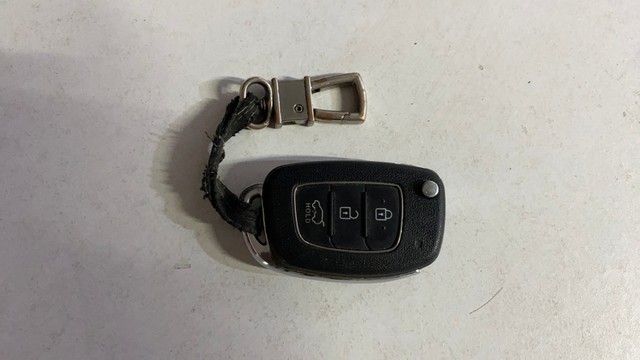 Hyundai i20 Sportz 1.2 Second-hand 2016 Hyundai i20 Sportz 1.2 for sale in Noida-4