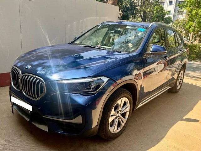 Second-hand 2022 BMW X1 sDrive20i xLine for sale in Pune-3