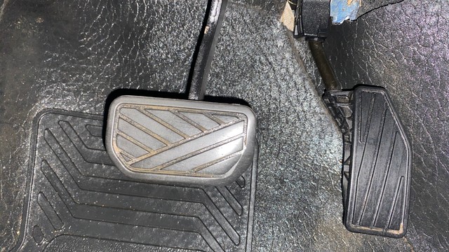 Second-hand 2021 Maruti Suzuki XL6 Alpha AT for sale in Hyderabad-25