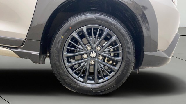 Second-hand 2021 Maruti Suzuki XL6 Alpha AT for sale in Hyderabad-27