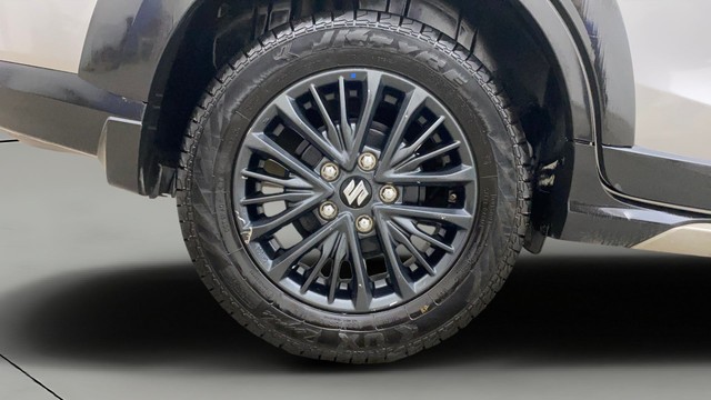 Second-hand 2021 Maruti Suzuki XL6 Alpha AT for sale in Hyderabad-28