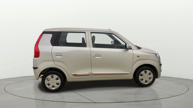 Second-hand 2019 Maruti Suzuki Wagon R AMT VXI for sale in Thane-12