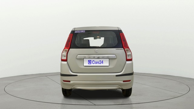 Second-hand 2019 Maruti Suzuki Wagon R AMT VXI for sale in Thane-14