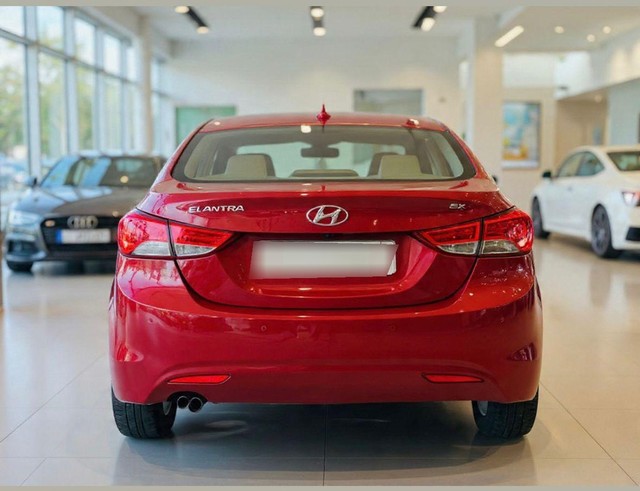 Second-hand 2013 Hyundai Elantra SX AT for sale in New Delhi-1