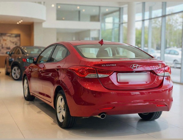 Second-hand 2013 Hyundai Elantra SX AT for sale in New Delhi-5