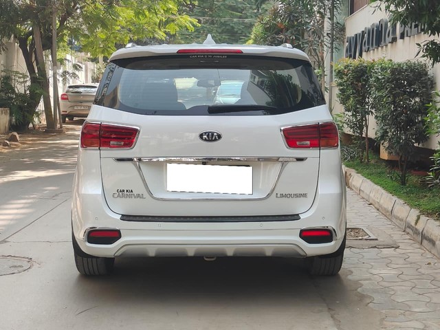 Second-hand 2020 Kia Carnival Limousine for sale in Hyderabad-1