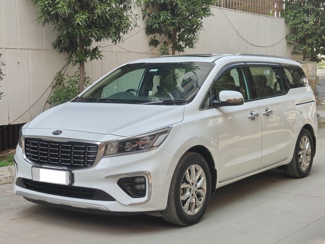 Second-hand 2020 Kia Carnival Limousine for sale in Hyderabad-6