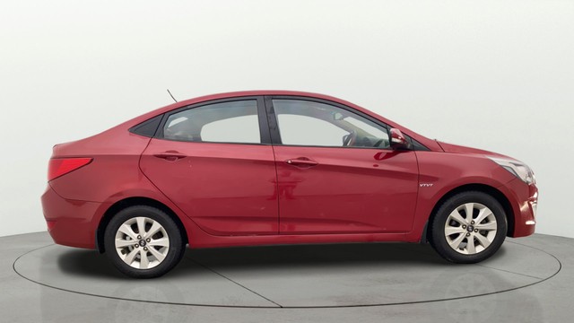 Second-hand 2015 Hyundai Verna 1.6 VTVT S for sale in Chennai-12