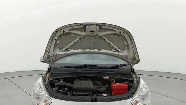 Second-hand 2015 Hyundai i10 Sportz 1.1L for sale in New Delhi-9