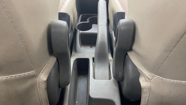 Second-hand 2015 Hyundai i10 Sportz 1.1L for sale in New Delhi-18