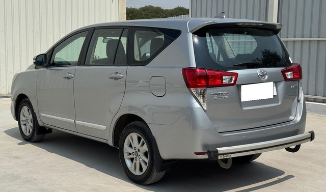 Toyota Innova Crysta 2.4 GX MT BSIV Second-hand 2017 Toyota Innova Crysta 2.4 GX MT BSIV for sale in Hyderabad-12