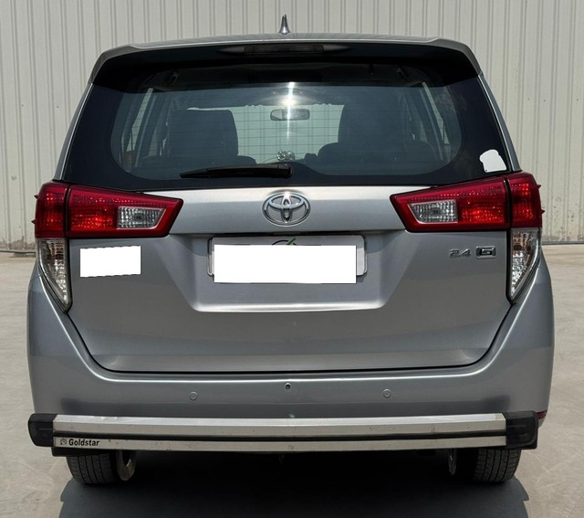 Toyota Innova Crysta 2.4 GX MT BSIV Second-hand 2017 Toyota Innova Crysta 2.4 GX MT BSIV for sale in Hyderabad-1