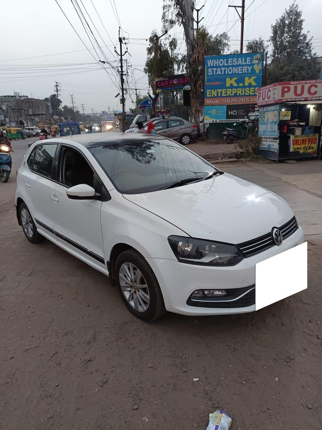 Volkswagen Polo 1.2 MPI Highline Second-hand 2016 Volkswagen Polo 1.2 MPI Highline for sale in Bhopal-12