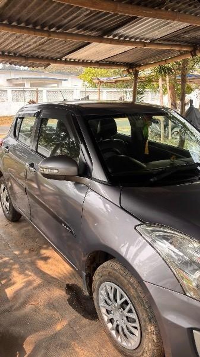 Second-hand 2017 Maruti Suzuki Swift VXI for sale in Guwahati-9