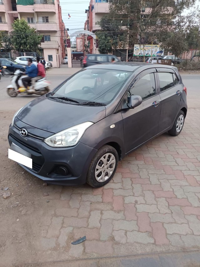 Maruti Suzuki Alto K10 2010-2014 VXI Second-hand 2010 Maruti Suzuki Alto K10 2010-2014 VXI for sale in Bhopal-8