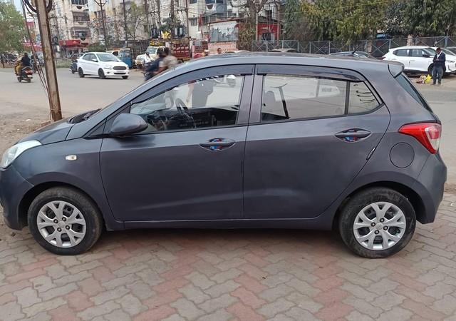 Maruti Suzuki Alto K10 2010-2014 VXI Second-hand 2010 Maruti Suzuki Alto K10 2010-2014 VXI for sale in Bhopal-3