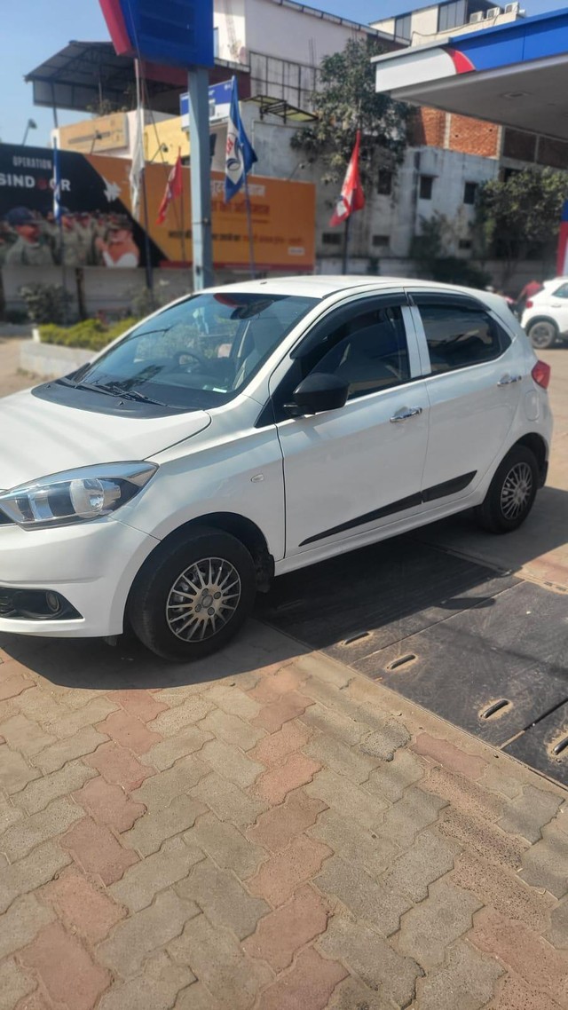 Tata Tiago 1.2 Revotron XE Second-hand 2019 Tata Tiago 1.2 Revotron XE for sale in Bhopal-7
