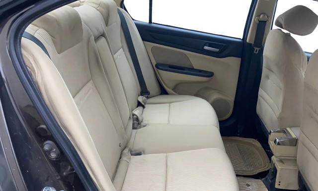 Second-hand 2018 Honda Amaze VX i DTEC for sale in Hyderabad-16