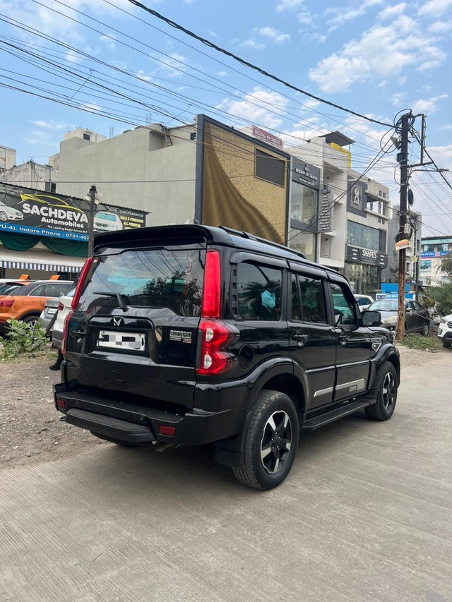 Second-hand 2025 Mahindra Scorpio S 11 for sale in Indore-9