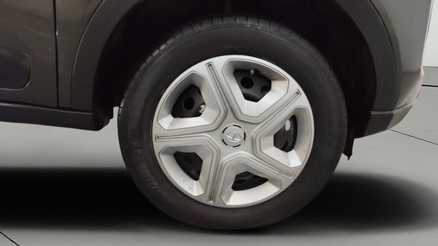 Second-hand 2021 Tata Nexon XM BSVI for sale in Pune-23