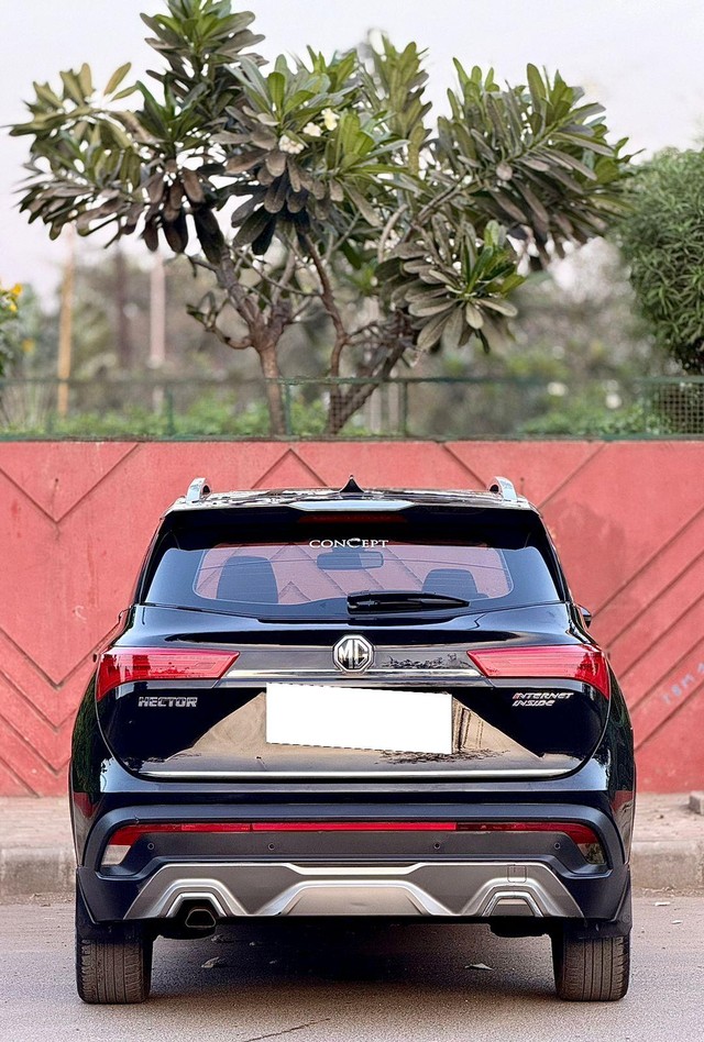 Second-hand 2022 MG Hector Sharp Diesel MT for sale in Surat-2