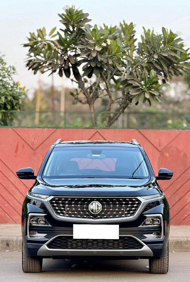 Second-hand 2022 MG Hector Sharp Diesel MT for sale in Surat-4