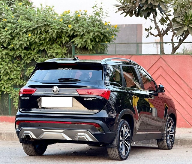 Second-hand 2022 MG Hector Sharp Diesel MT for sale in Surat-6