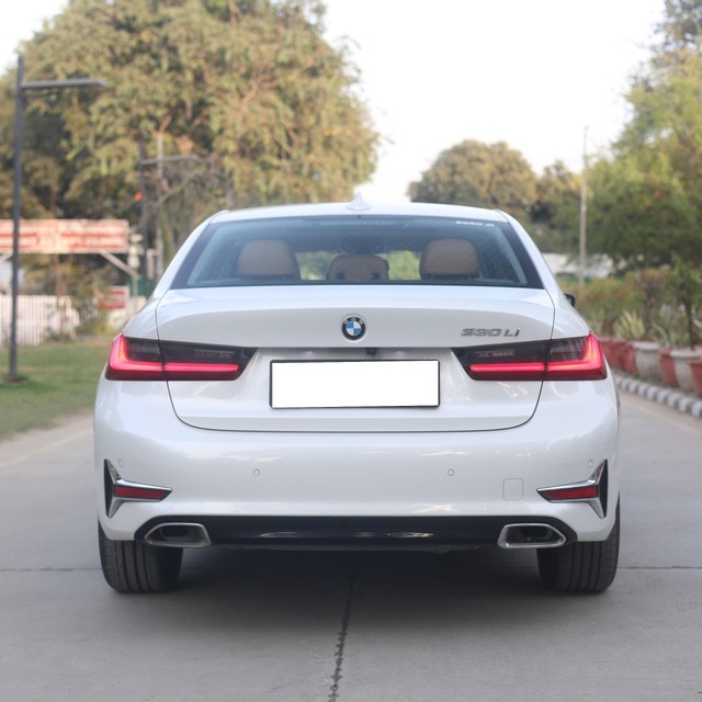 Second-hand 2022 BMW 3 Series Long Wheelbase 330 Li Luxury Line for sale in New Delhi-2