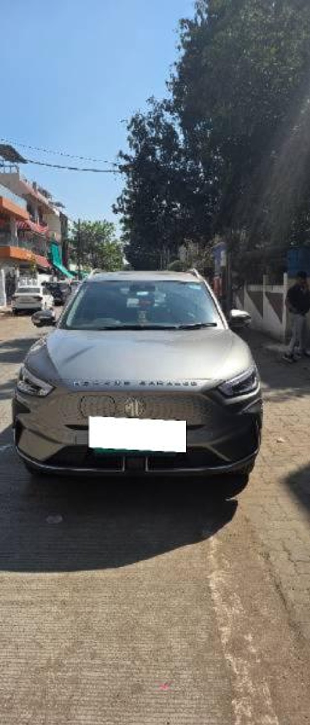 MG ZS EV Essence - Photo 3