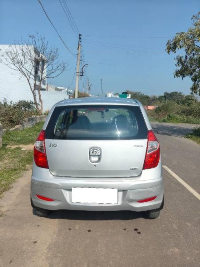 Second-hand 2013 Hyundai i10 Magna for sale in Phagwara-2