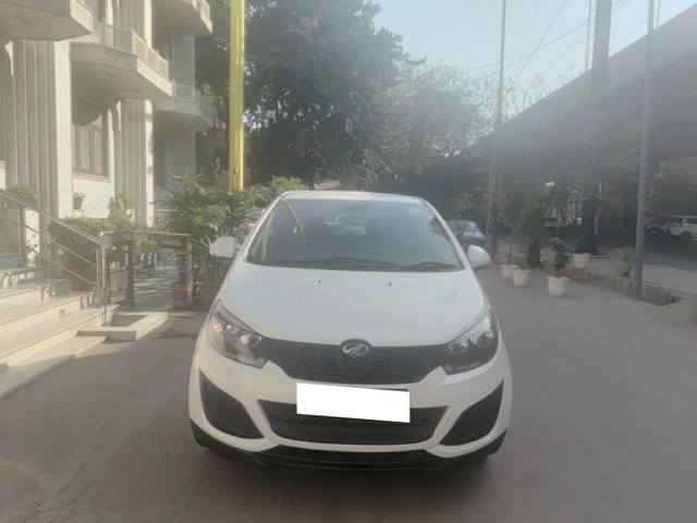 Second-hand 2023 Mahindra Marazzo M2 for sale in New Delhi-6