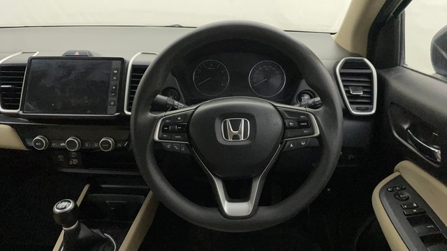 Second-hand 2023 Honda City V for sale in Bangalore-31