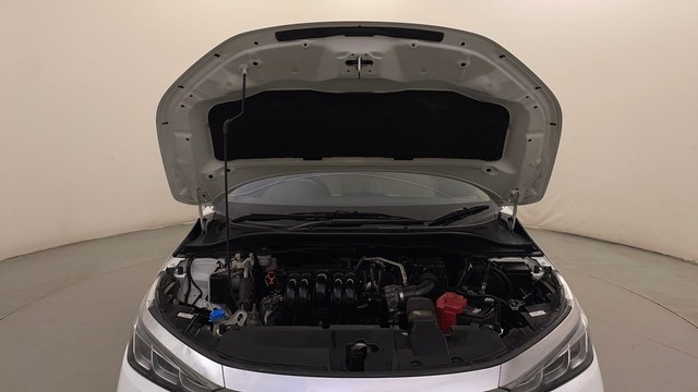 Second-hand 2023 Honda City V for sale in Bangalore-8