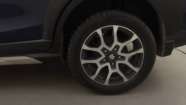 Second-hand 2022 Maruti XL6 Alpha AT BSVI for sale in Bangalore-19