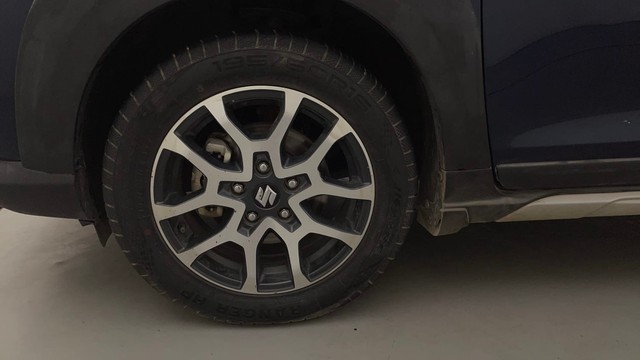 Second-hand 2022 Maruti XL6 Alpha AT BSVI for sale in Bangalore-20