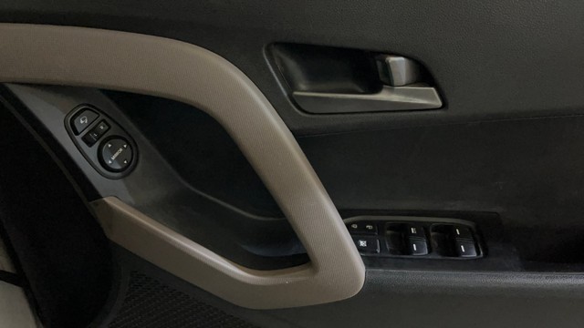 Second-hand 2015 Hyundai Creta 1.6 VTVT SX Plus for sale in Noida-9