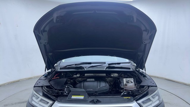 Second-hand 2018 Audi Q5 45 TFSI Technology for sale in Hyderabad-8