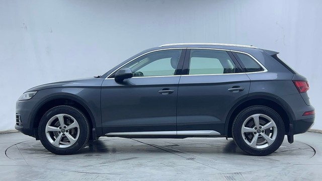 Second-hand 2018 Audi Q5 45 TFSI Technology for sale in Hyderabad-6