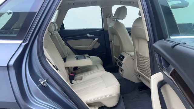 Second-hand 2018 Audi Q5 45 TFSI Technology for sale in Hyderabad-27