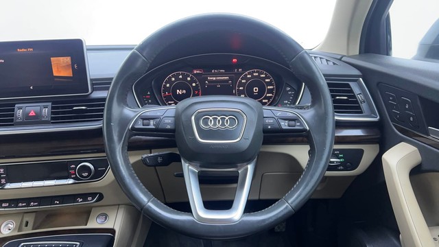 Second-hand 2018 Audi Q5 45 TFSI Technology for sale in Hyderabad-37