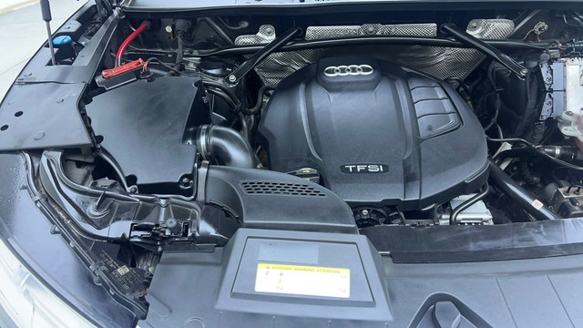 Second-hand 2018 Audi Q5 45 TFSI Technology for sale in Hyderabad-32